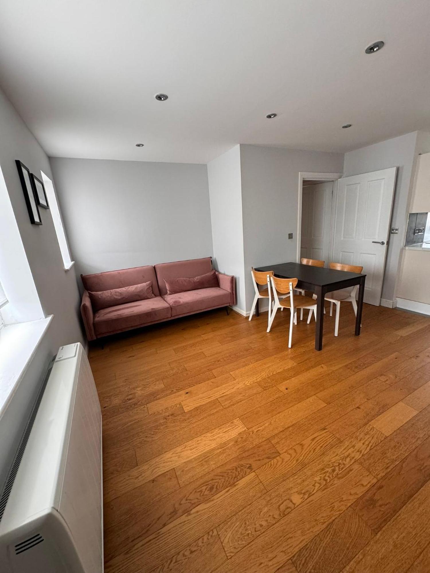 2-Bedroom Flat Walking Distance To Excel London - Perfect Location! Экстерьер фото